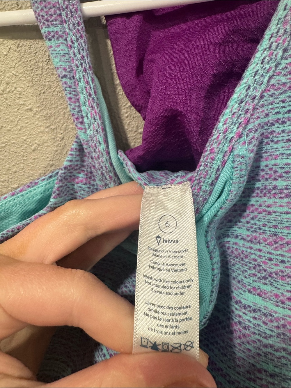 Ivivia Lululemon Girls Racerback Tank Top - Picture 3 of 3